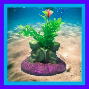 Aquarium Decoration Green Cherub Angels with Flowering Plant